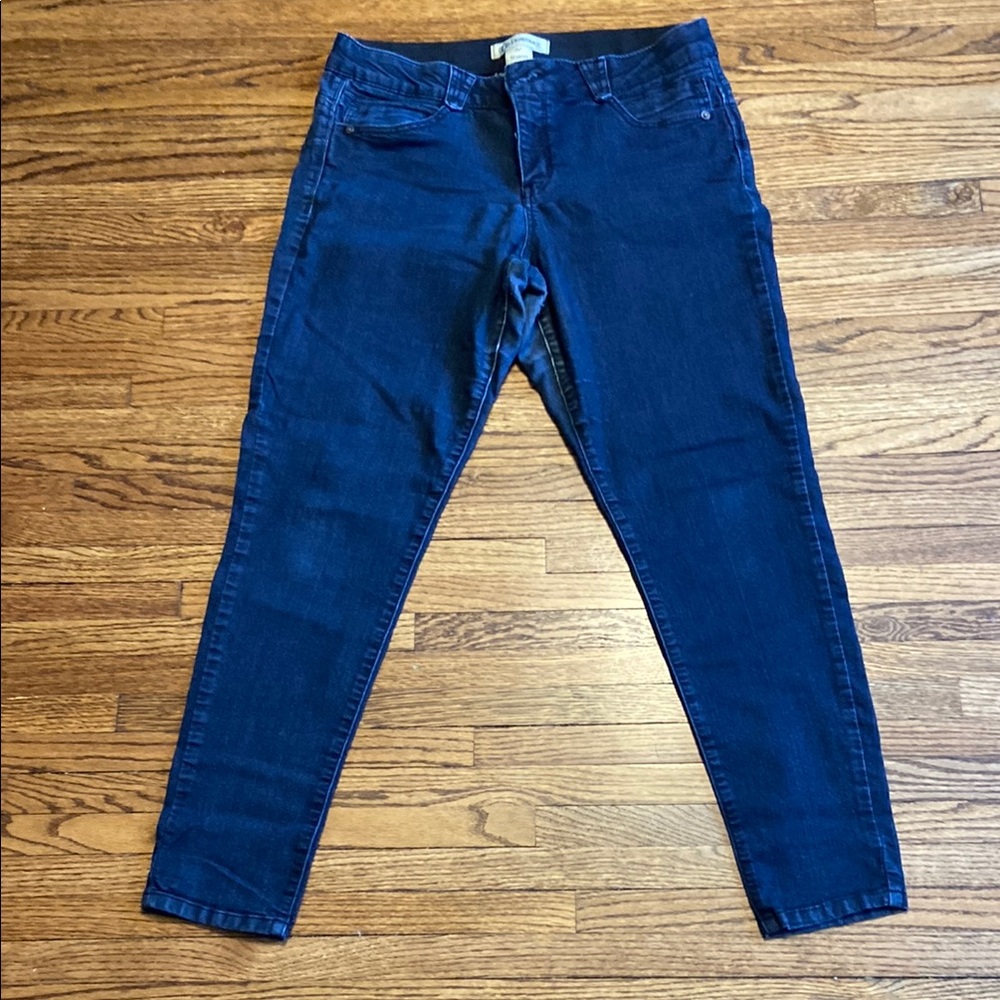 Democracy Blue Skinny Jeans Classic Style